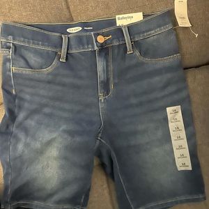 New with tag.. never worn